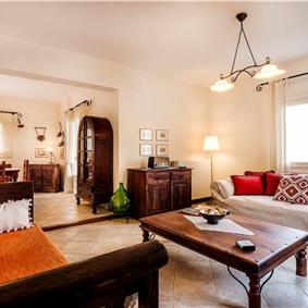 3 bedroom villa with pool & sea & mountain views, Episkepsi, sleeps 7